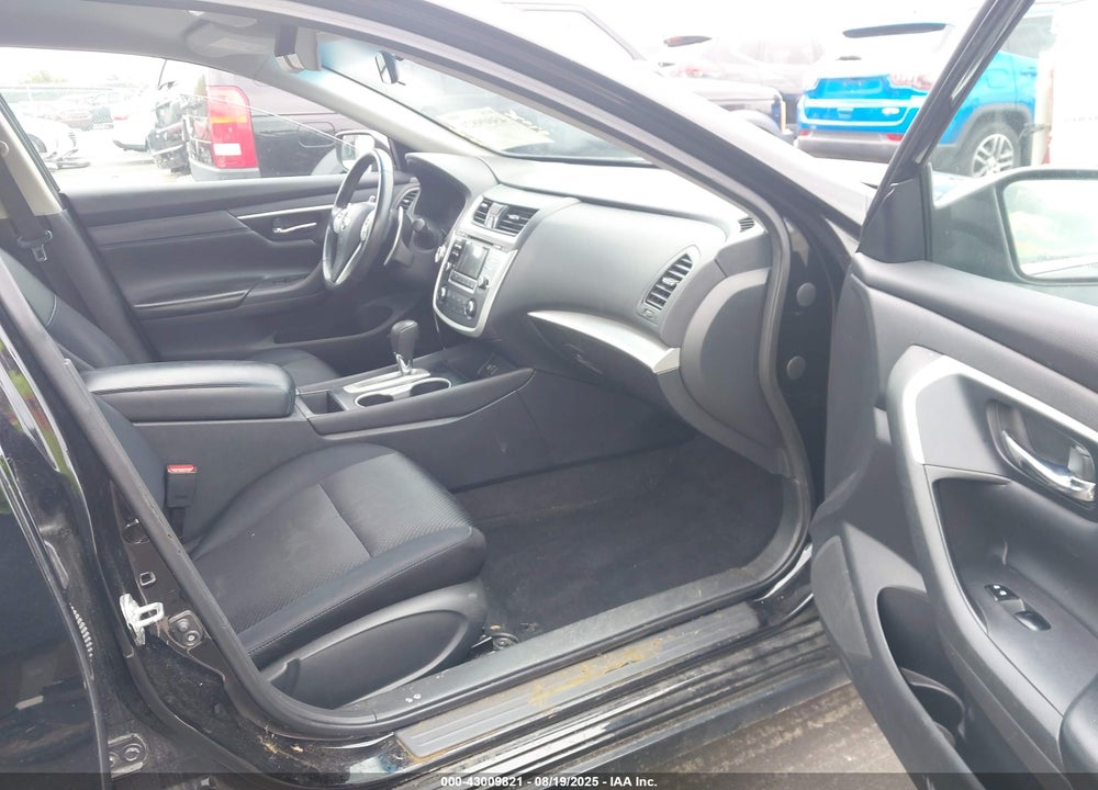 2017 NISSAN ALTIMA VIN: 1N4AL3AP7HN358273