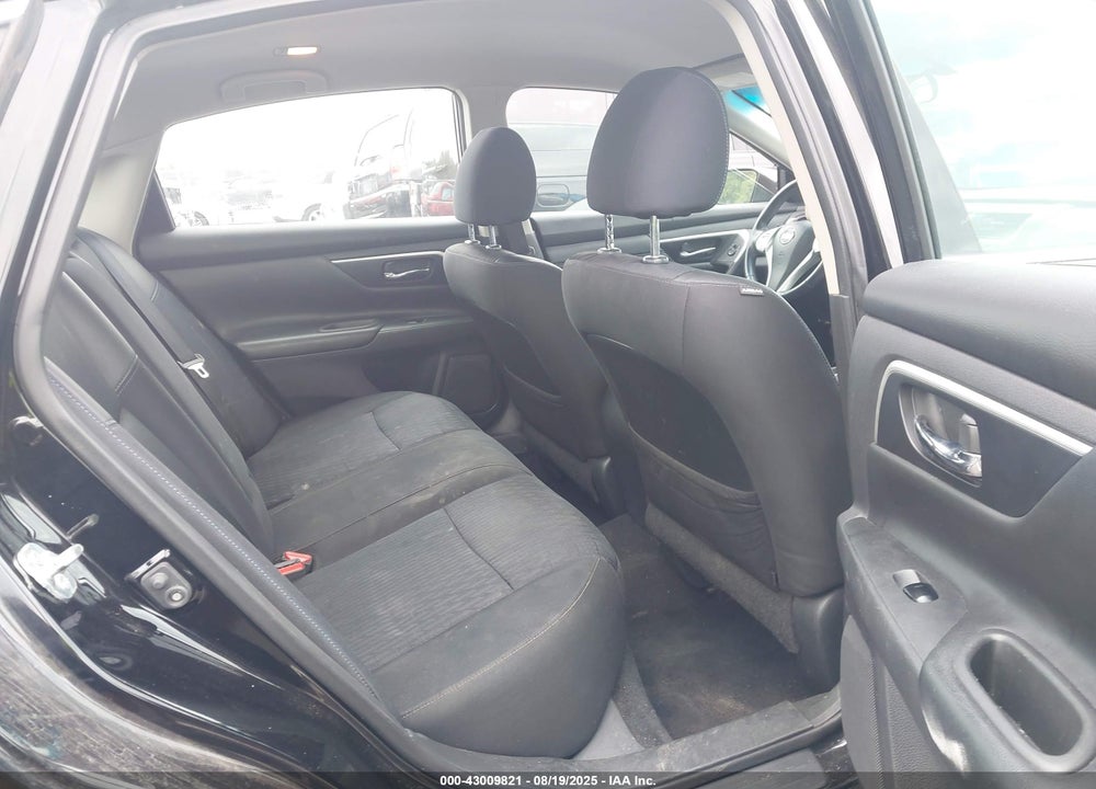2017 NISSAN ALTIMA VIN: 1N4AL3AP7HN358273