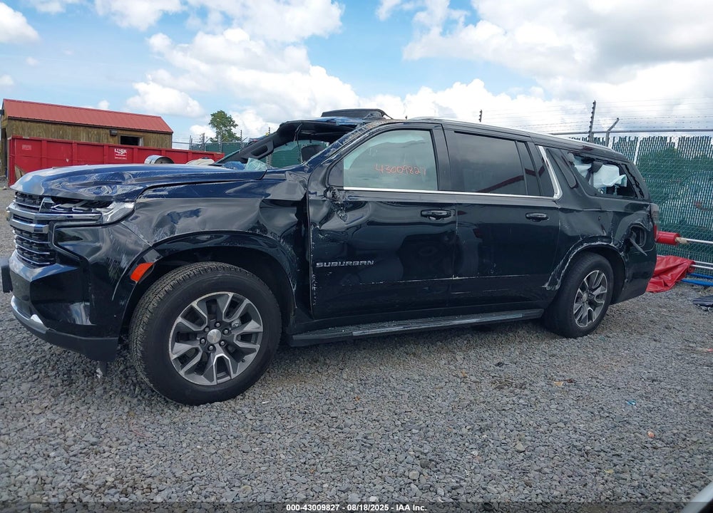 2022 CHEVROLET SUBURBAN VIN: 1GNSKCKD2NR285475