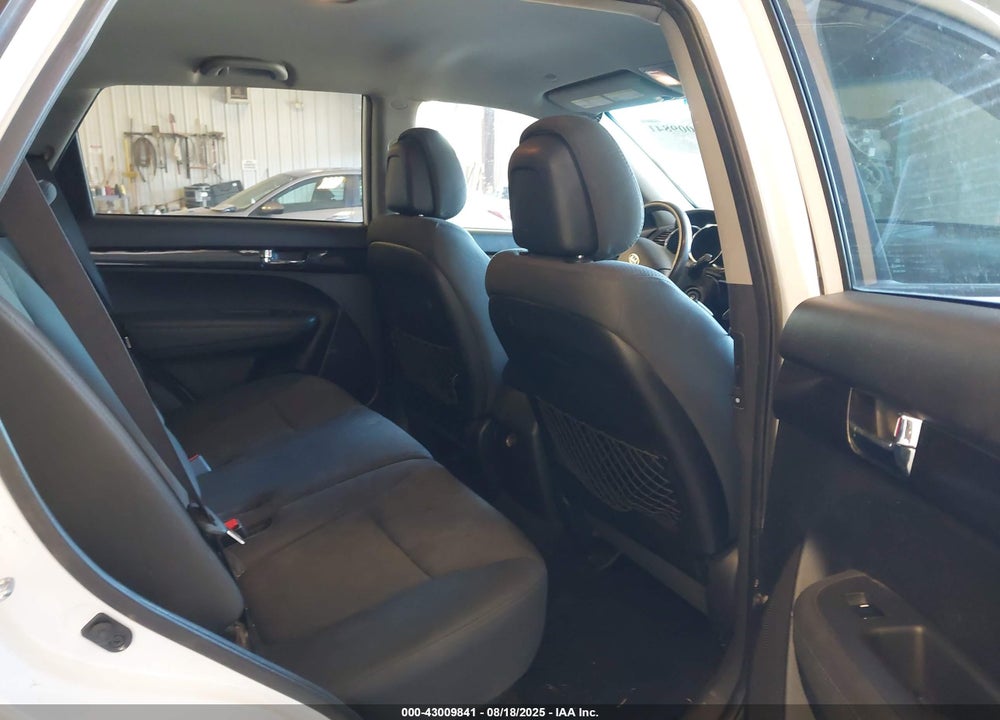 2013 KIA SORENTO VIN: 5XYKT3A6XDG382090