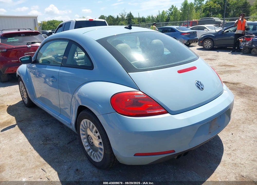 2015 VOLKSWAGEN BEETLE VIN: 3VWJ17AT7FM614517