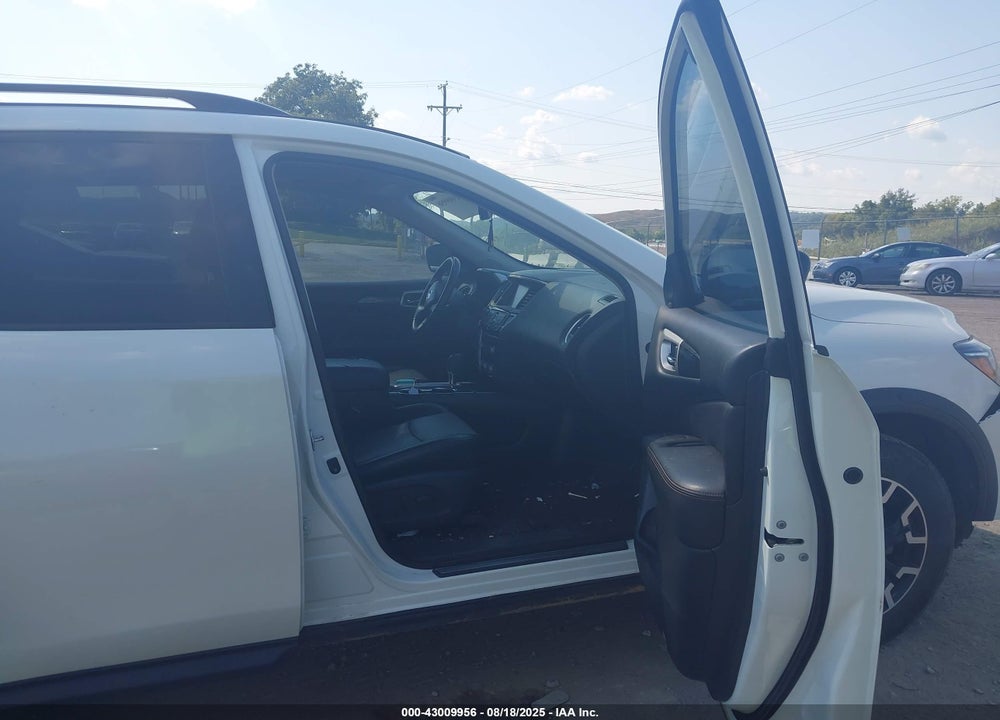 2020 NISSAN PATHFINDER SL 2WD VIN: 5N1DR2CN2LC627078