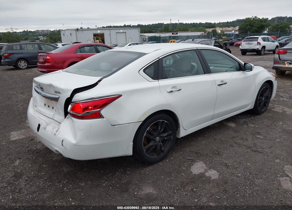 2013 NISSAN ALTIMA VIN: 1N4BL3AP3DN490204