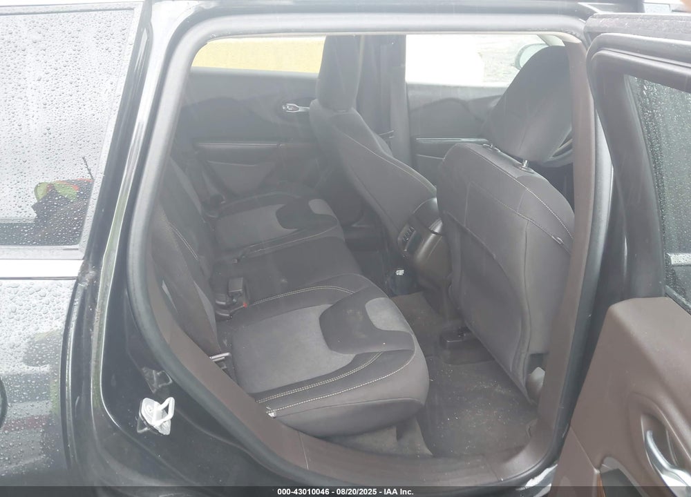 2014 JEEP CHEROKEE VIN: 1C4PJLCB7EW199675