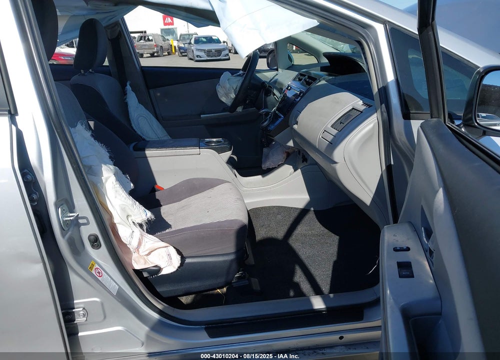 2015 TOYOTA PRIUS V VIN: JTDZN3EU4FJ019398