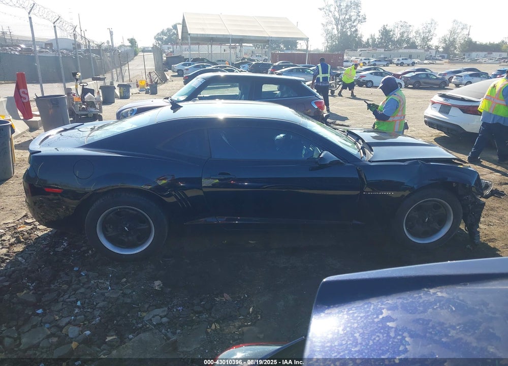 2011 CHEVROLET CAMARO VIN: 2G1FA1ED8B9153381