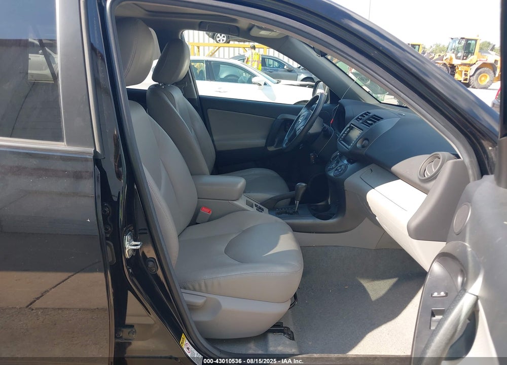 2011 TOYOTA RAV4 VIN: 2T3DK4DV1BW058710