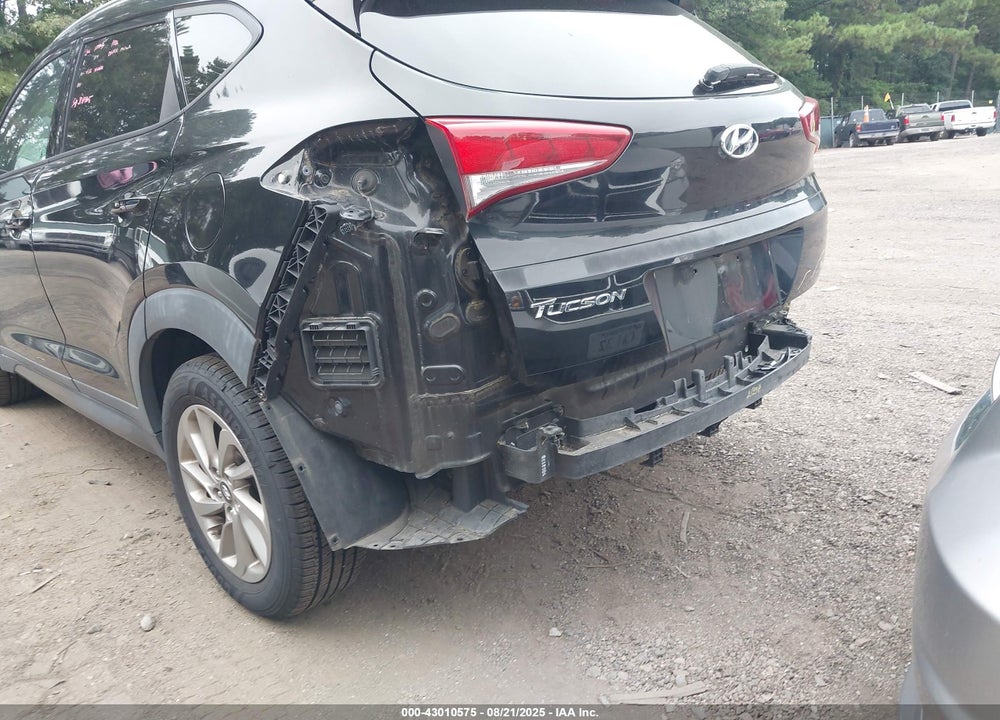 2016 HYUNDAI TUCSON VIN: KM8J33A45GU196014