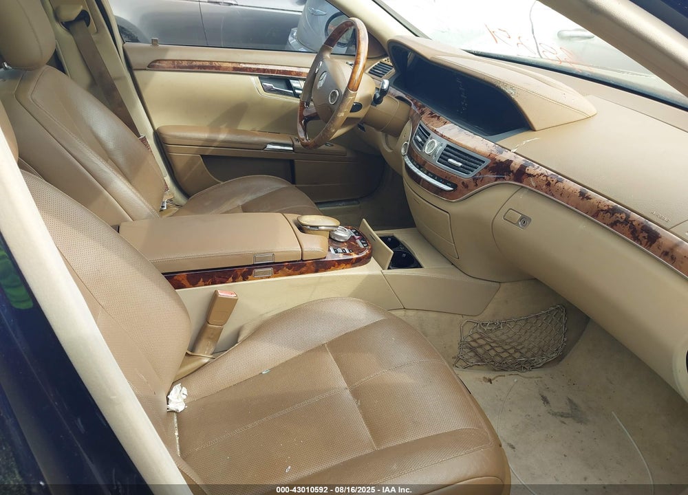 2007 MERCEDES-BENZ S 550 VIN: WDDNG71X07A138251