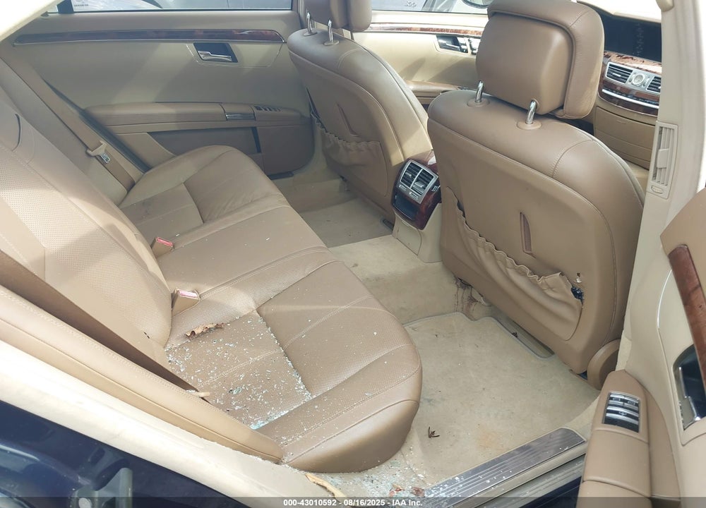 2007 MERCEDES-BENZ S 550 VIN: WDDNG71X07A138251