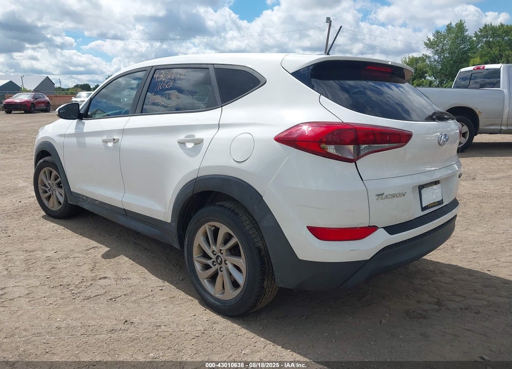 2017 HYUNDAI TUCSON VIN: KM8J23A42HU545361