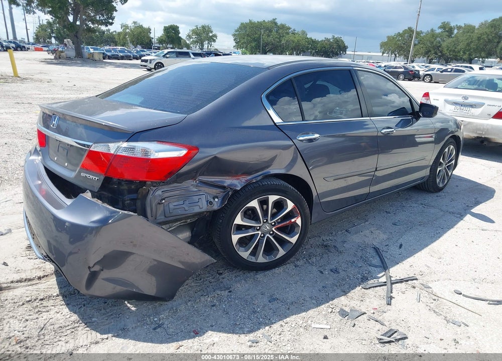 2015 HONDA ACCORD VIN: 1HGCR2F52FA245419