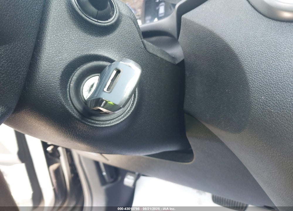 2019 KIA SORENTO VIN: 5XYPG4A34KG509466
