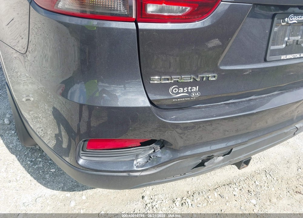 2019 KIA SORENTO VIN: 5XYPG4A34KG509466