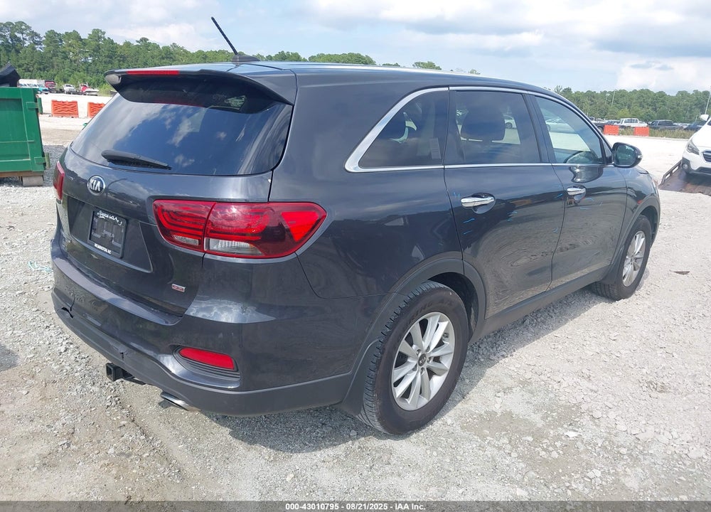 2019 KIA SORENTO VIN: 5XYPG4A34KG509466