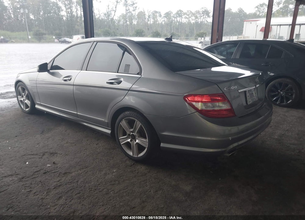 2011 MERCEDES-BENZ C CLASS VIN: WDDGF8BB5BR180543