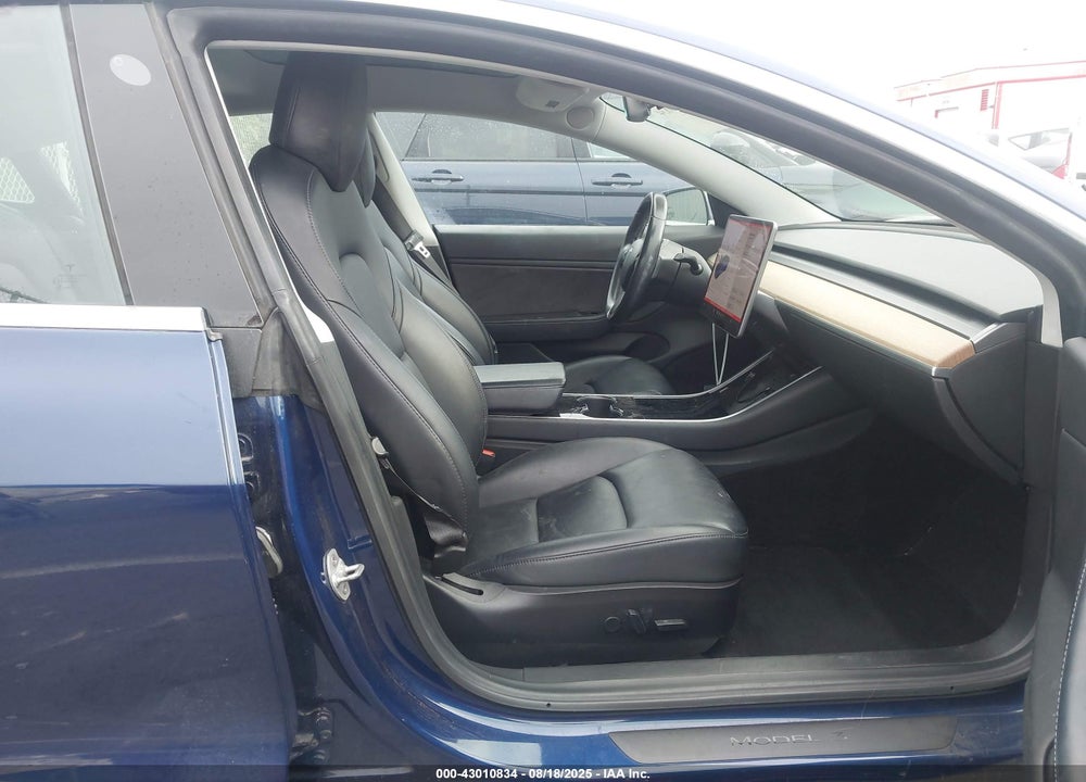 2018 TESLA MODEL 3 VIN: 5YJ3E1EB5JF130776