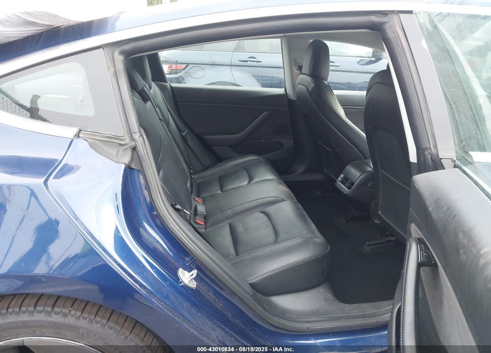 2018 TESLA MODEL 3 VIN: 5YJ3E1EB5JF130776