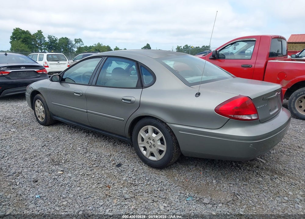 2004 FORD TAURUS LX VIN: 1FAFP52U34A185217