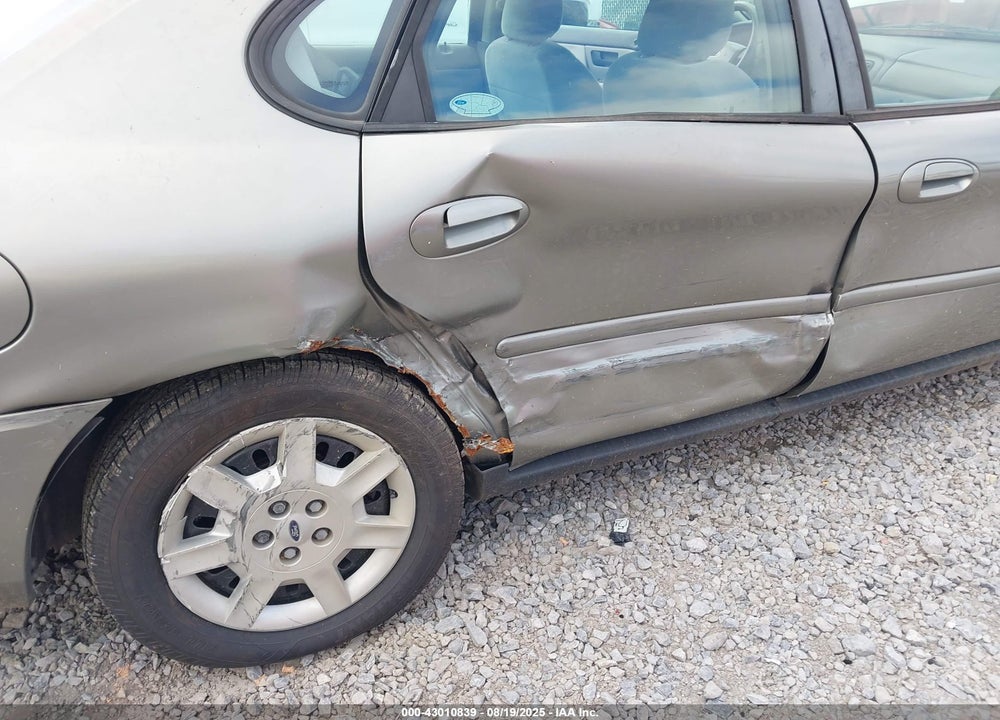 2004 FORD TAURUS LX VIN: 1FAFP52U34A185217