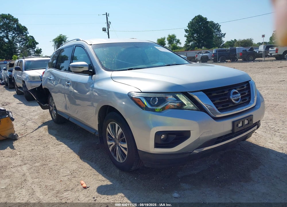 2020 NISSAN PATHFINDER SV 2WD VIN: 5N1DR2BN2LC641368