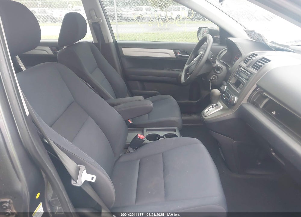 2011 HONDA CR-V LX VIN: 5J6RE3H3XBL011799
