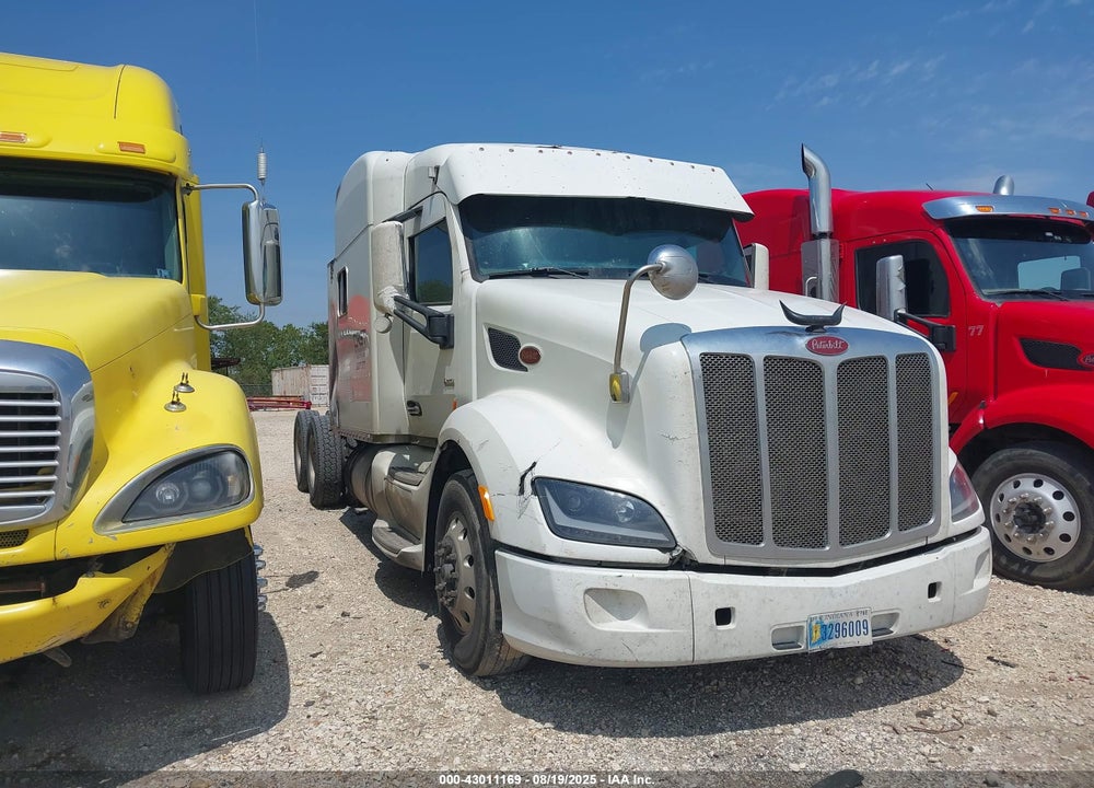 2016 PETERBILT 579 VIN: 1XPBDP9XXGD352719