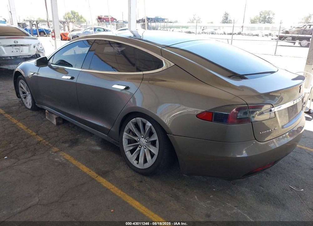 2016 TESLA MODEL S VIN: 5YJSA1E11GF159540
