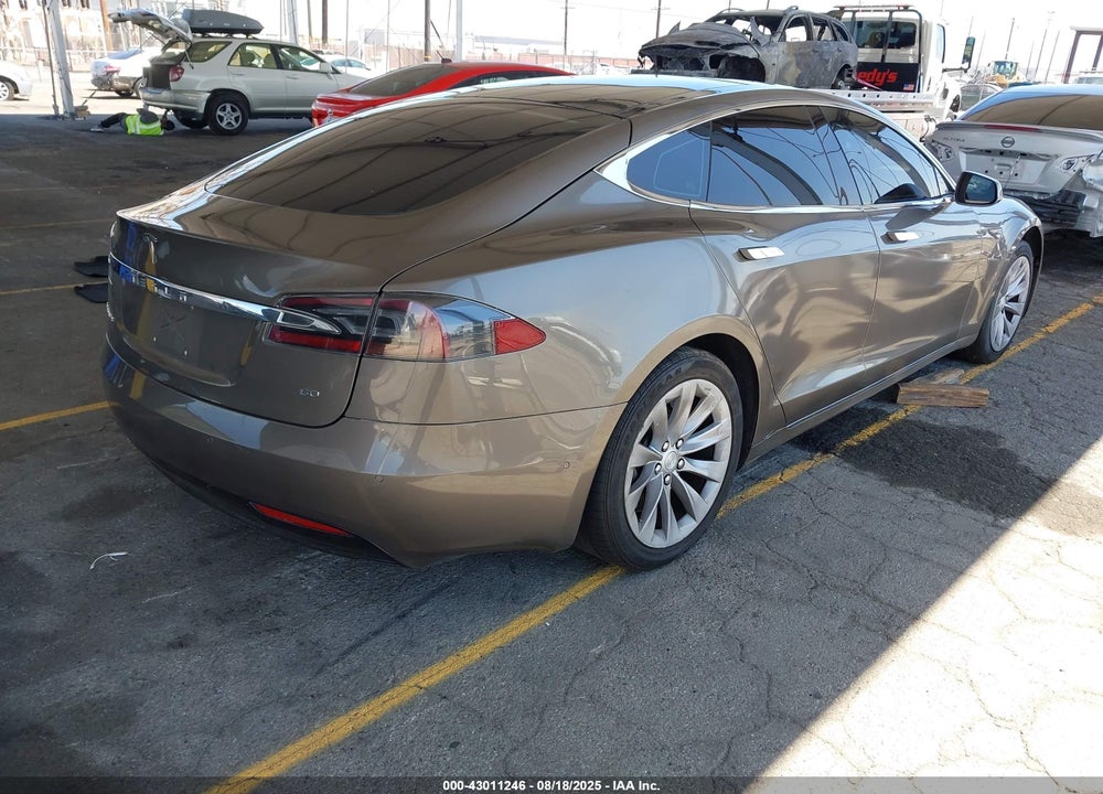 2016 TESLA MODEL S VIN: 5YJSA1E11GF159540