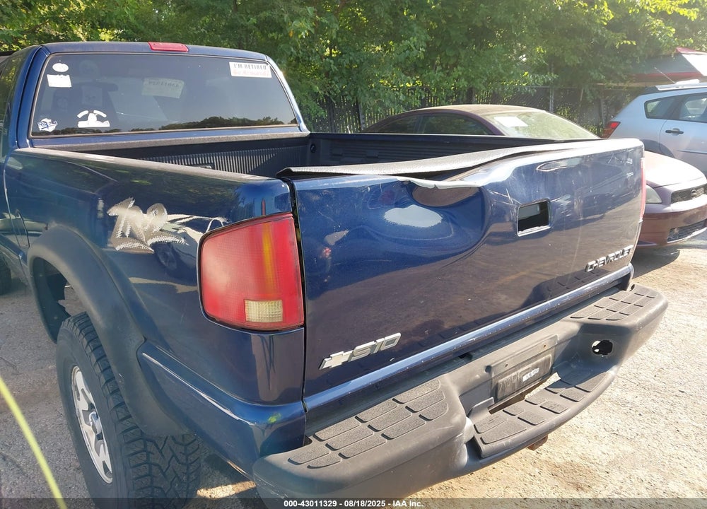 2003 CHEVROLET S-10 LS VIN: 1GCCT19X938264737