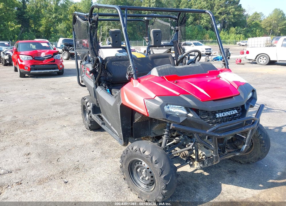 2017 HONDA SXS700 M4 VIN: 1HFVE0207H4300746