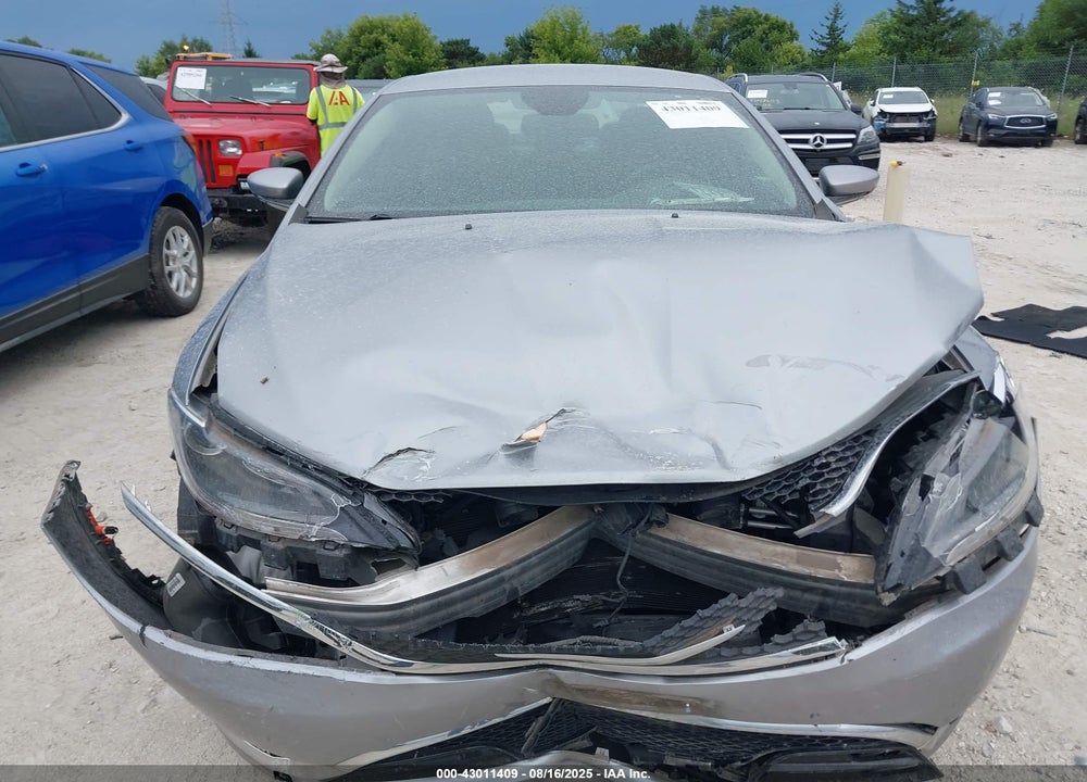 2015 CHRYSLER 200 C VIN: 1C3CCCEG1FN547452