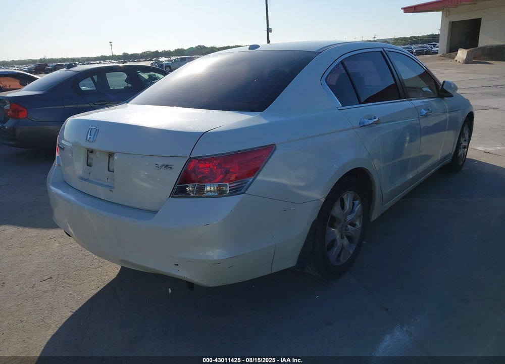 2009 HONDA ACCORD VIN: 1HGCP36899A017900