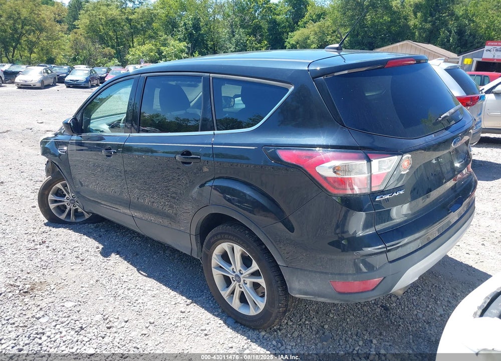 2017 FORD ESCAPE VIN: 1FMCU9G99HUD82636