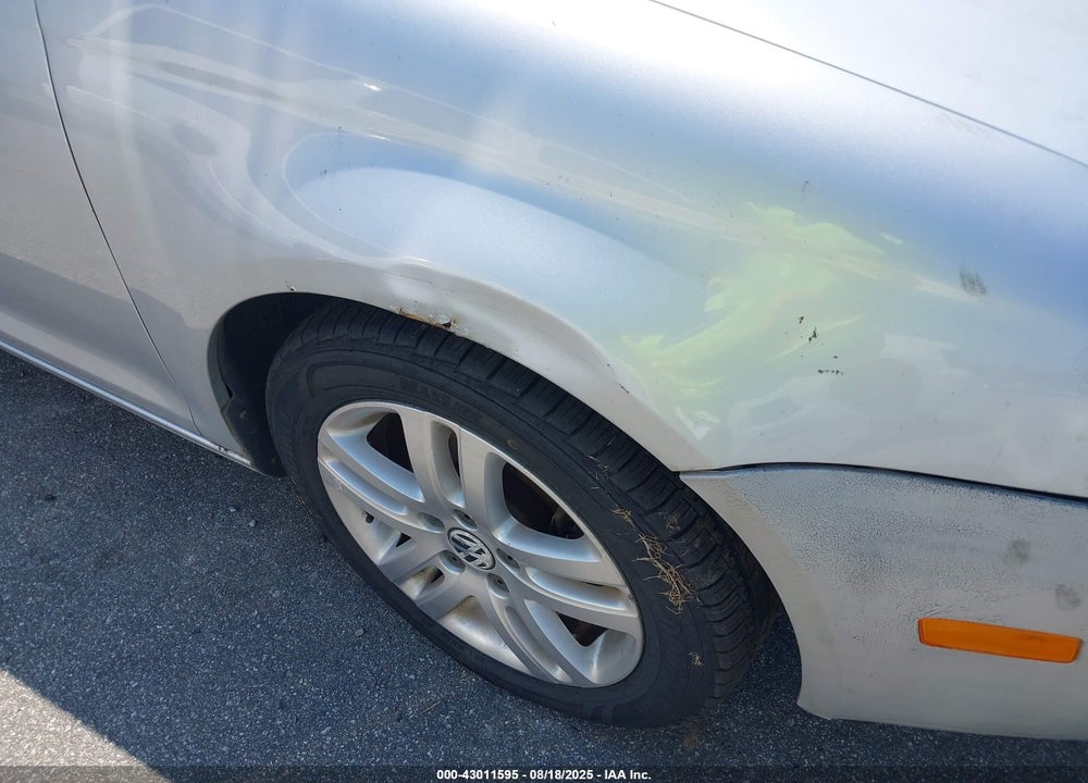 2009 VOLKSWAGEN JETTA VIN: 3VWCL71K59M002881