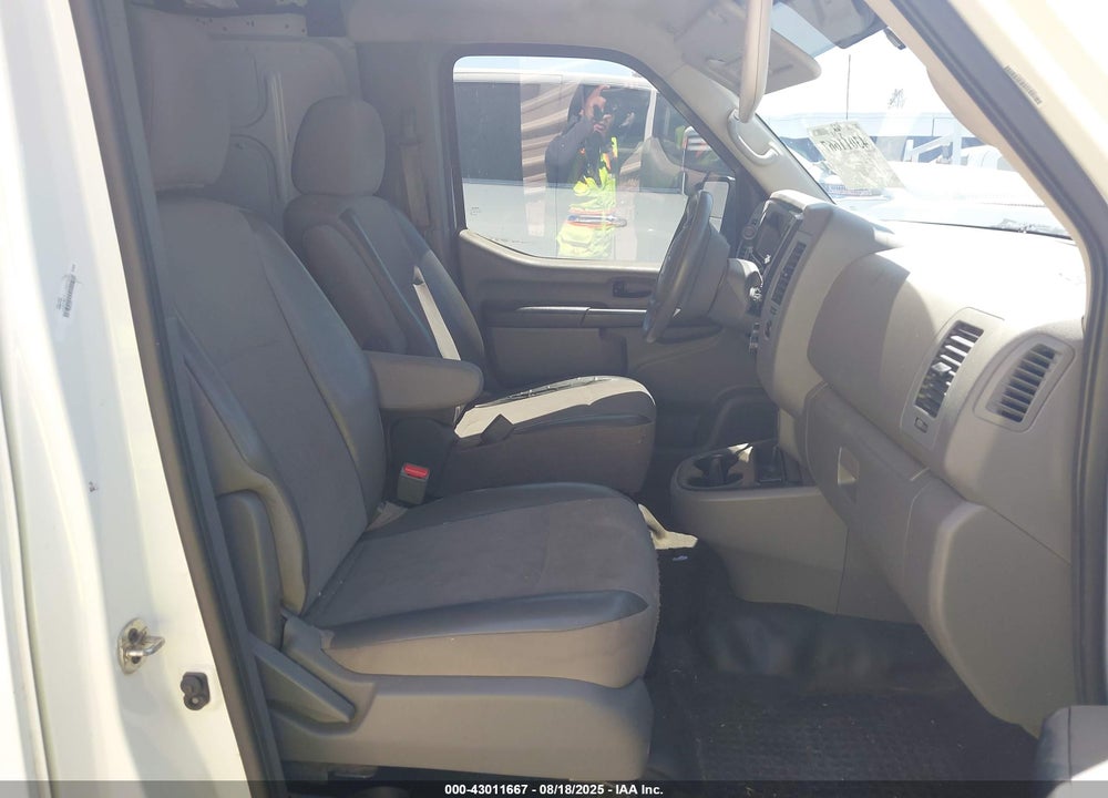 2021 NISSAN NV CARGO NV2500 HD S STANDARD ROOF V6 VIN: 1N6BF0KY1MN804744