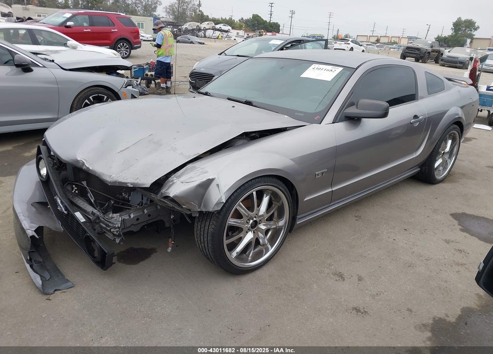 2006 FORD MUSTANG GT VIN: 1ZVFT82H565210430