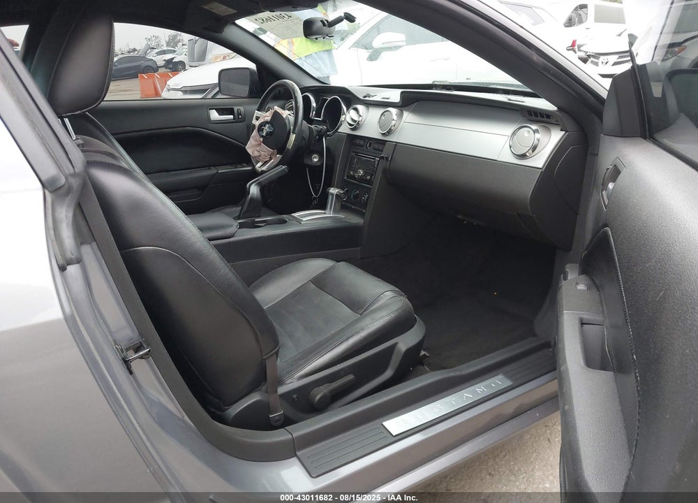 2006 FORD MUSTANG GT VIN: 1ZVFT82H565210430