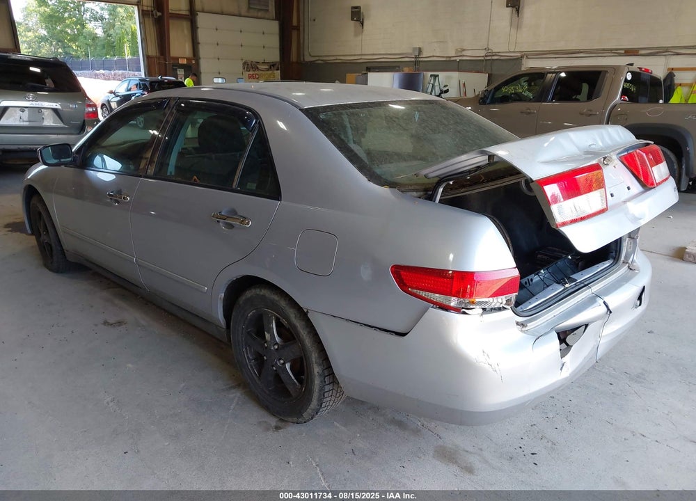 2004 HONDA ACCORD 2.4 DX VIN: 1HGCM55184A138824