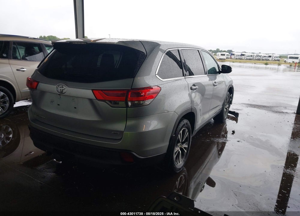2019 TOYOTA HIGHLANDER VIN: 5TDBZRFH6KS940853