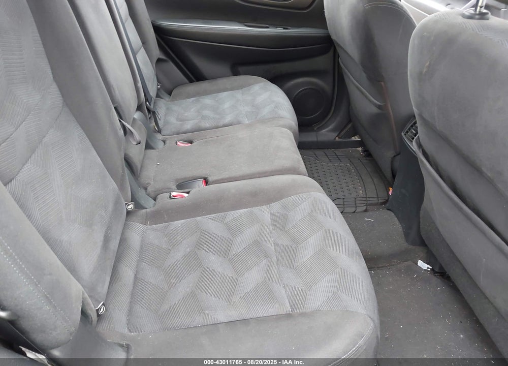 2015 NISSAN ROGUE VIN: KNMAT2MV5FP537850