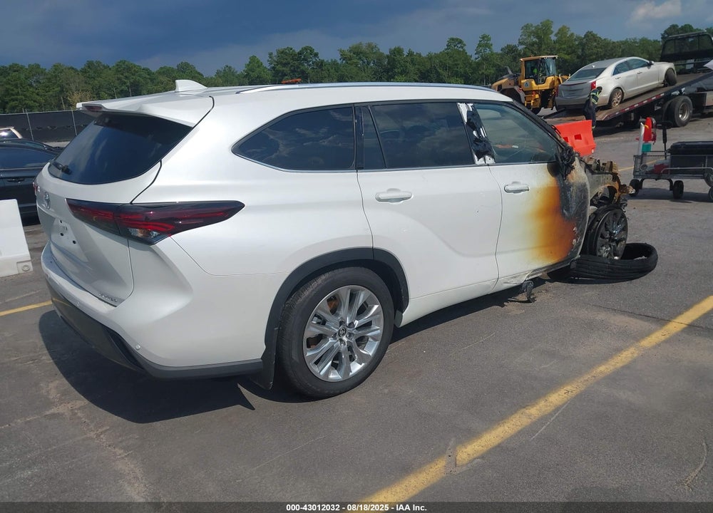 2025 TOYOTA HIGHLANDER VIN: 5TDKDRAH8SS555073