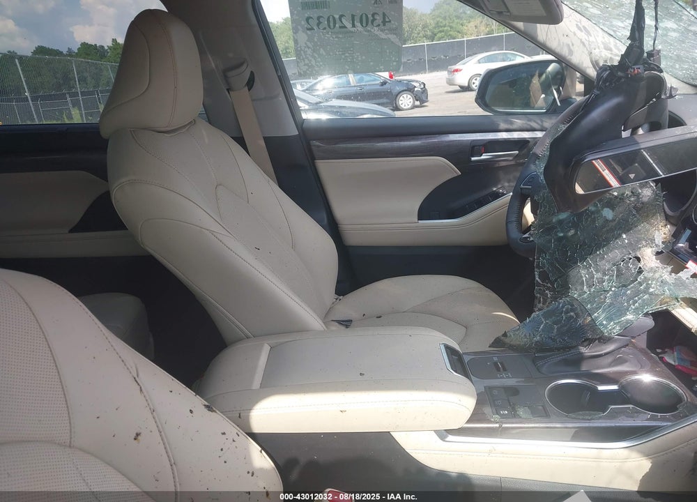 2025 TOYOTA HIGHLANDER VIN: 5TDKDRAH8SS555073