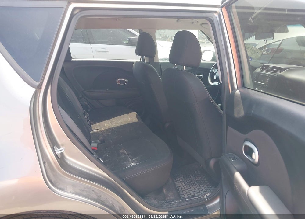 2018 KIA SOUL VIN: KNDJN2A20J7595281