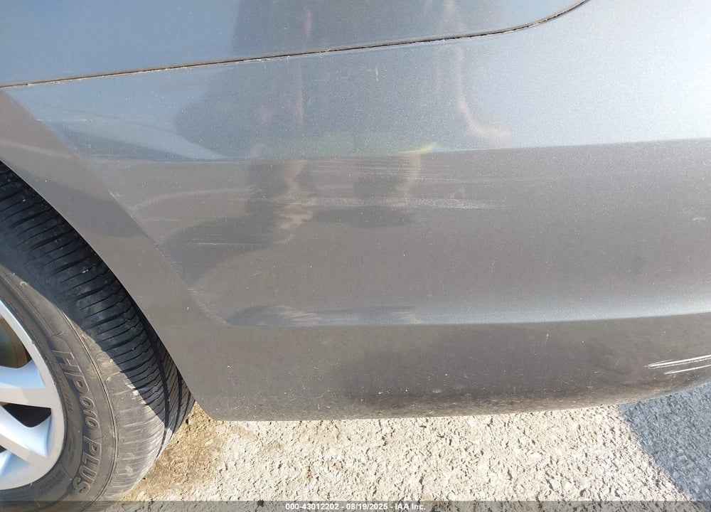 2011 VOLKSWAGEN JETTA VIN: 3VWDX7AJ8BM354813