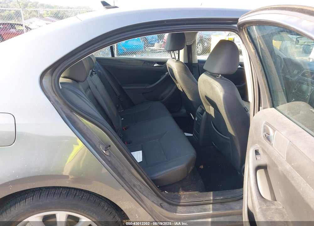 2011 VOLKSWAGEN JETTA VIN: 3VWDX7AJ8BM354813