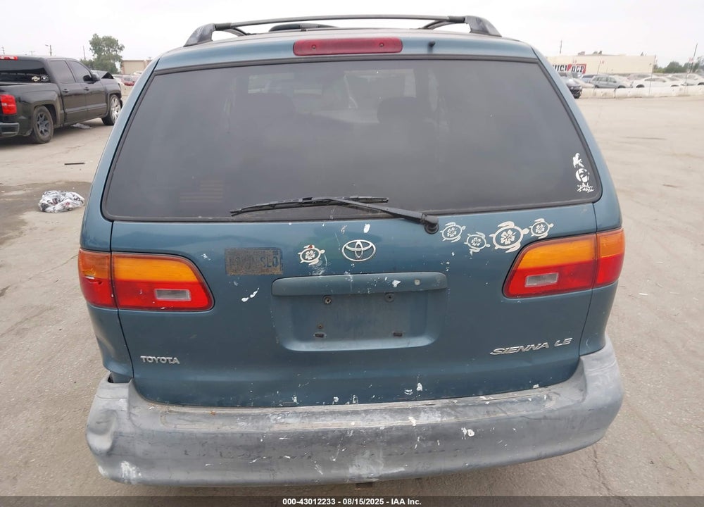 2000 TOYOTA SIENNA LE VIN: 4T3ZF13C6YU210921