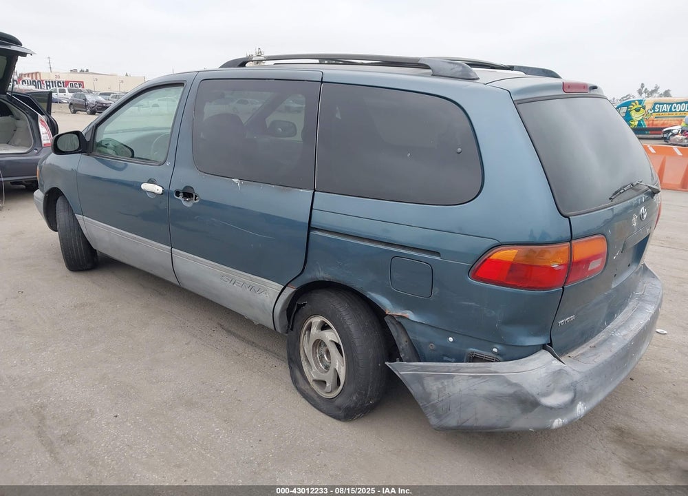 2000 TOYOTA SIENNA LE VIN: 4T3ZF13C6YU210921