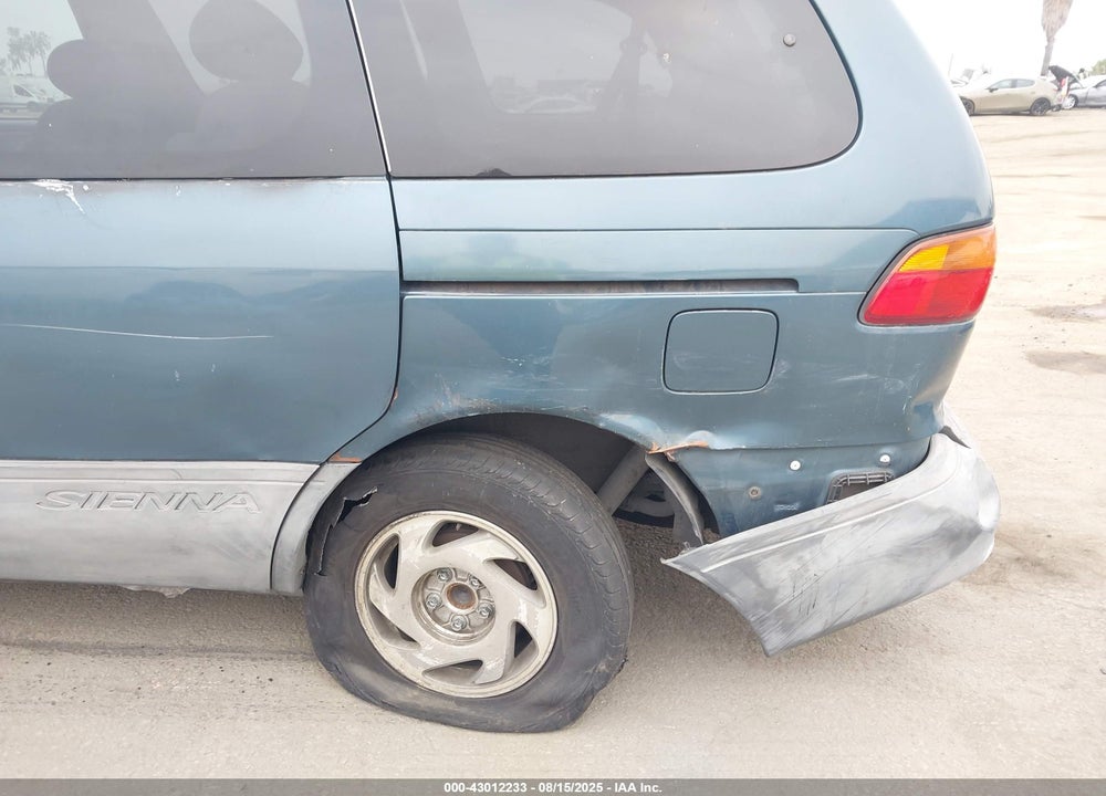 2000 TOYOTA SIENNA LE VIN: 4T3ZF13C6YU210921