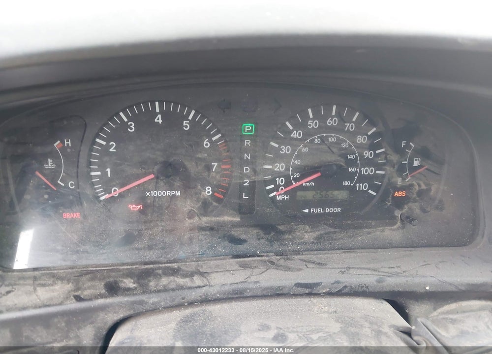 2000 TOYOTA SIENNA LE VIN: 4T3ZF13C6YU210921